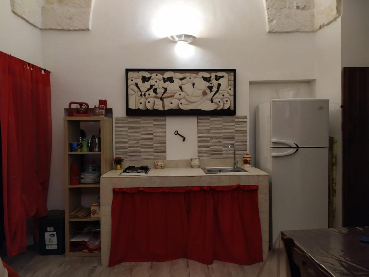 דירות אוסטוני Alcova Di Giulia מראה חיצוני תמונה